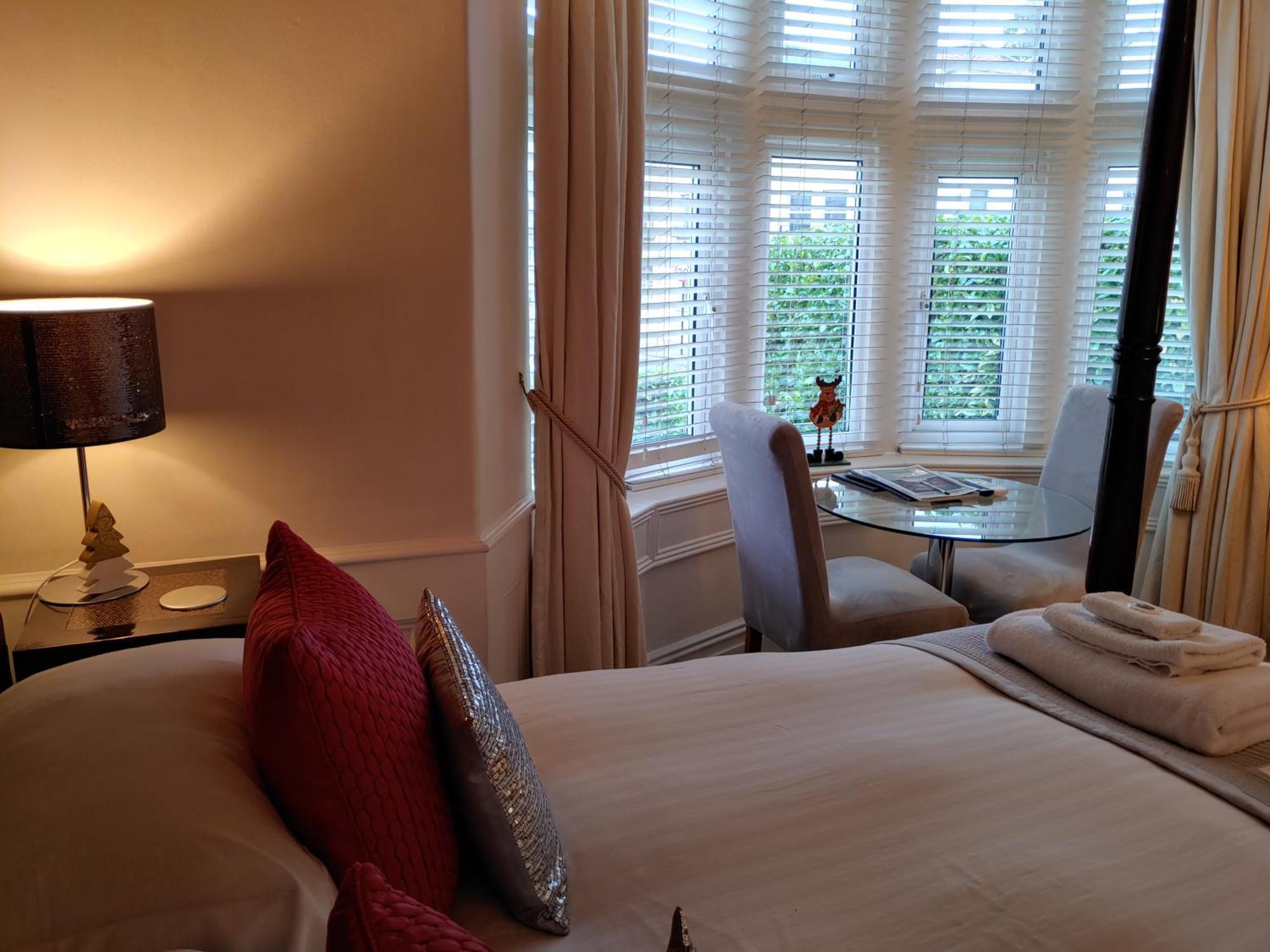 The Bath House Boutique B&B - In-Room Breakfast - Free Parking Exterior foto