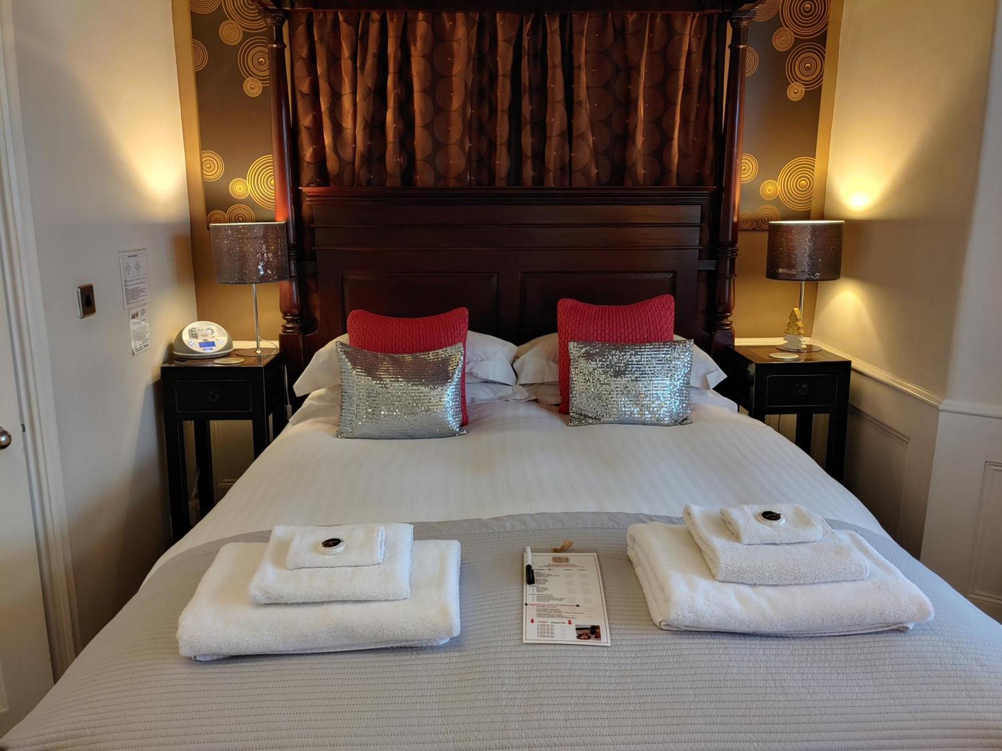 The Bath House Boutique B&B - In-Room Breakfast - Free Parking Exterior foto