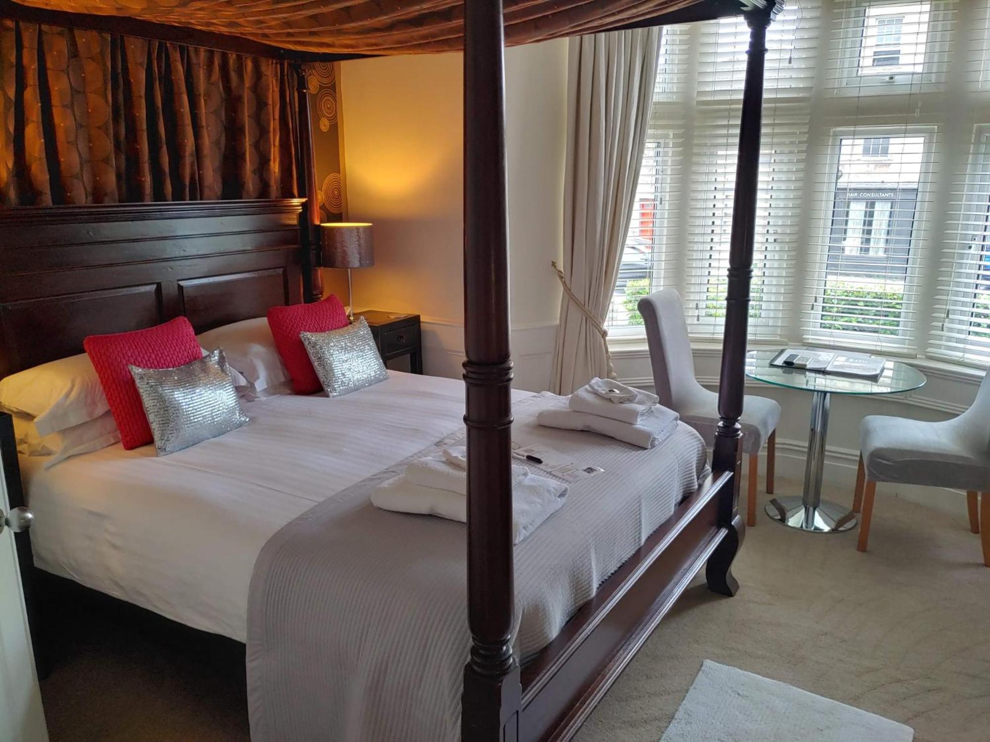 The Bath House Boutique B&B - In-Room Breakfast - Free Parking Exterior foto