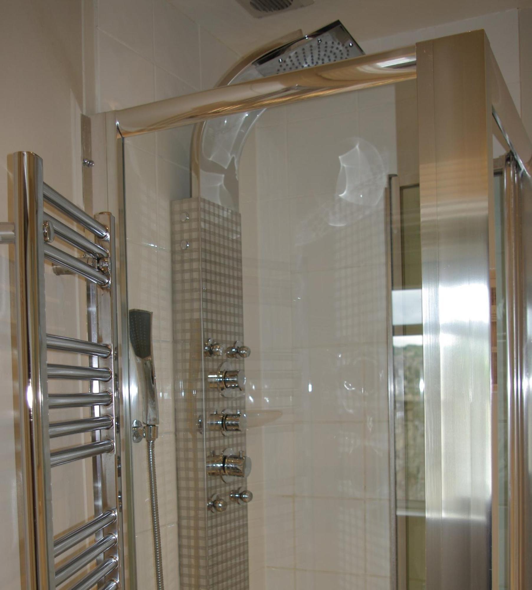 The Bath House Boutique B&B - In-Room Breakfast - Free Parking Exterior foto