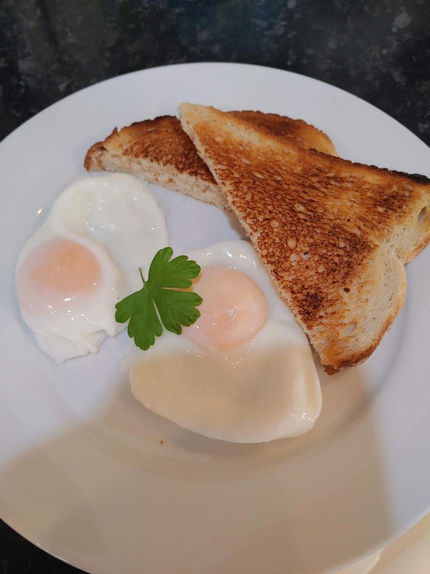 The Bath House Boutique B&B - In-Room Breakfast - Free Parking Exterior foto