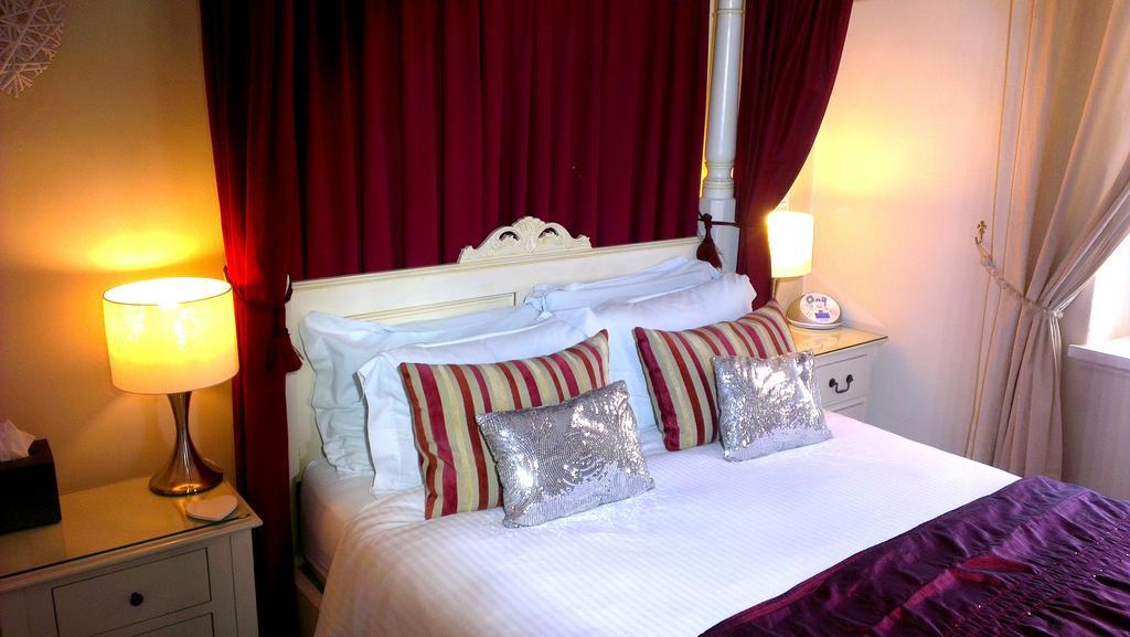 The Bath House Boutique B&B - In-Room Breakfast - Free Parking Exterior foto
